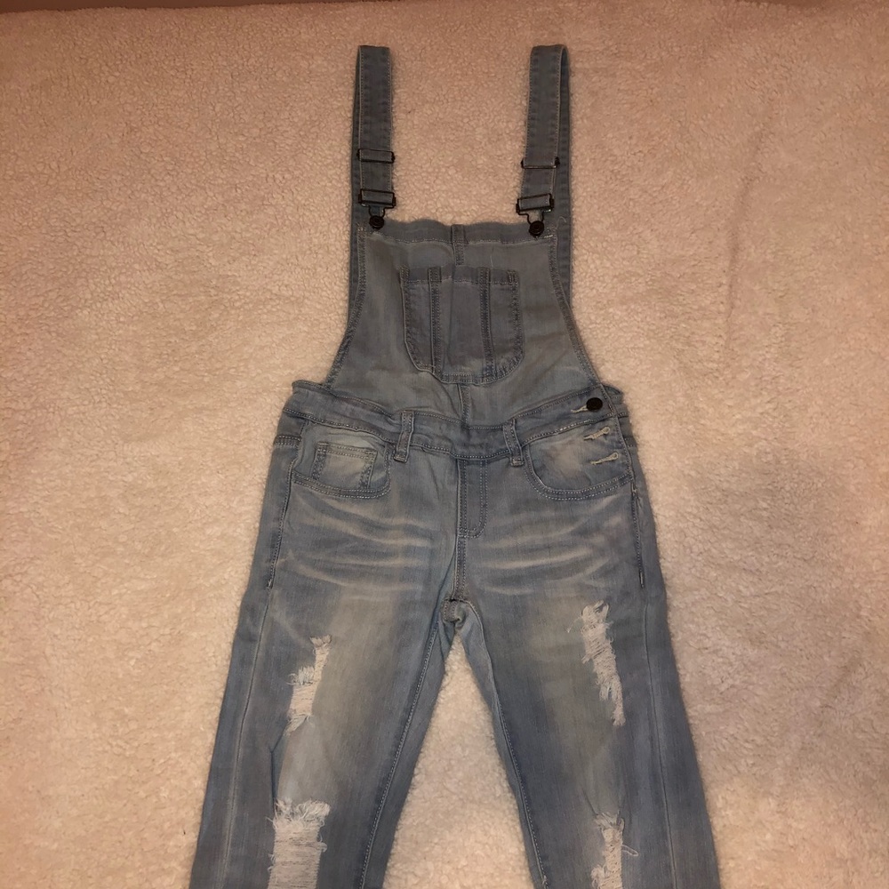 LIGHT DENIM OVERALLS
